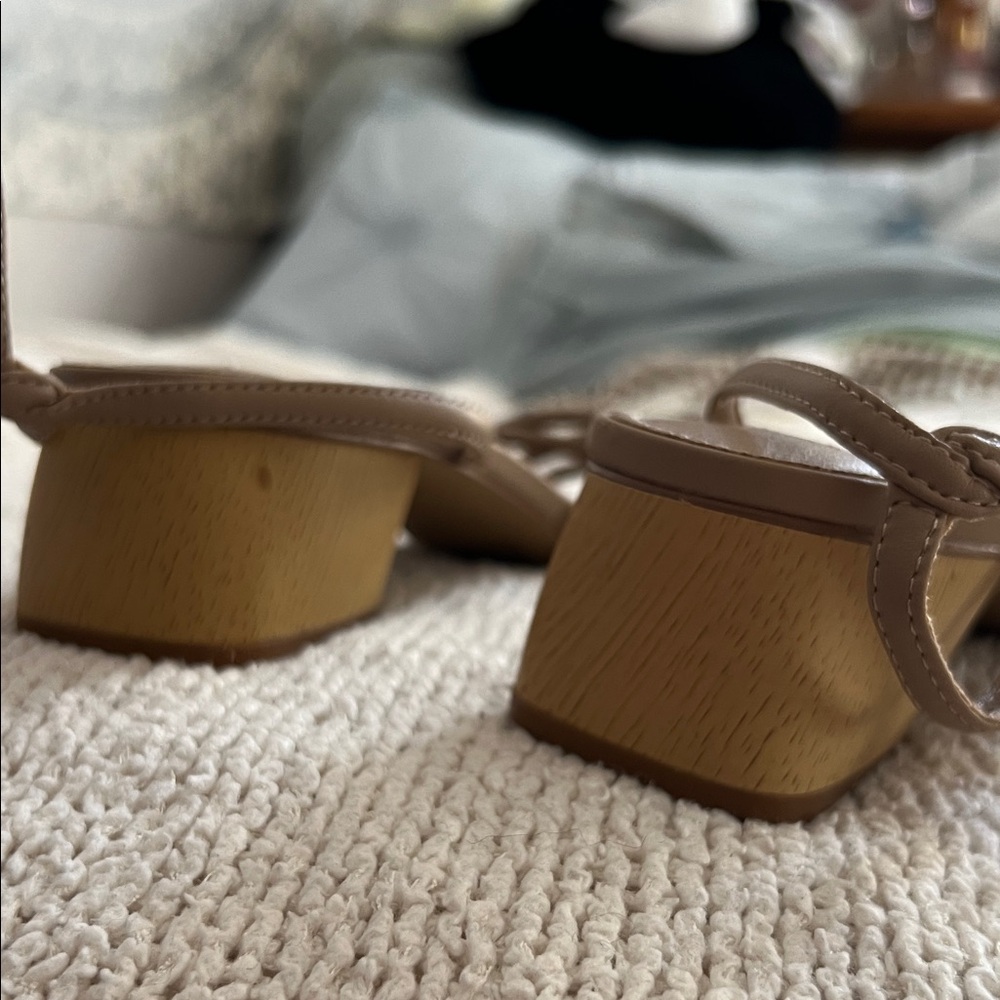 Steve Madden Abigail Sandals in Tan - Picture 3 of 7